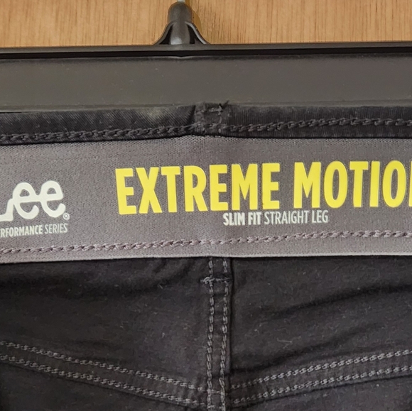 Lee Mens Extreme Motion Slim Straight Leg Jeans Black - Picture 3 of 4